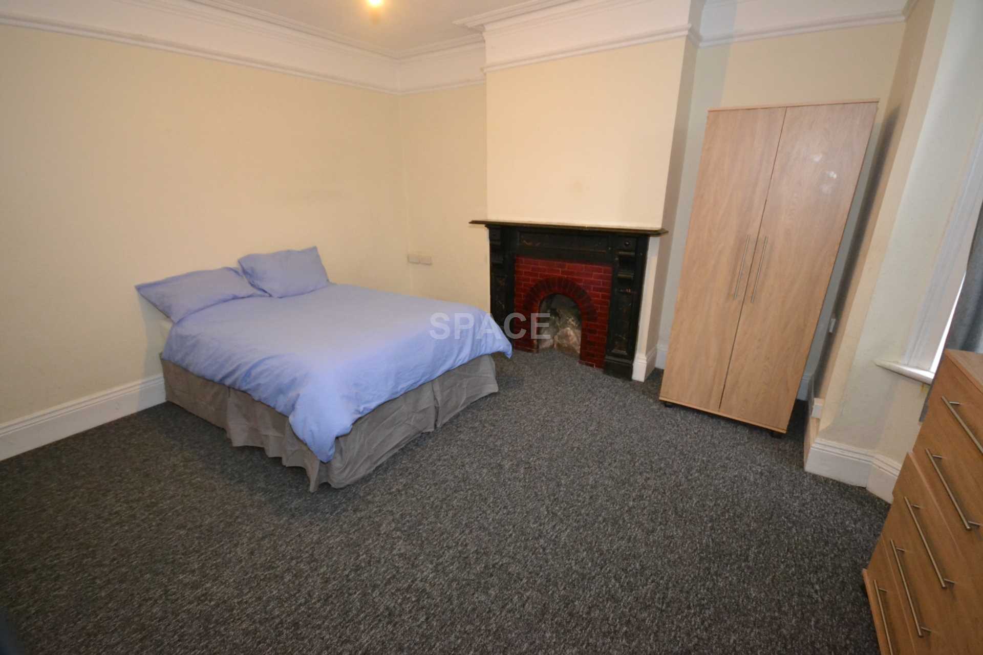Basingstoke Road, Reading, Berkshire, RG2 0ET, Image 2