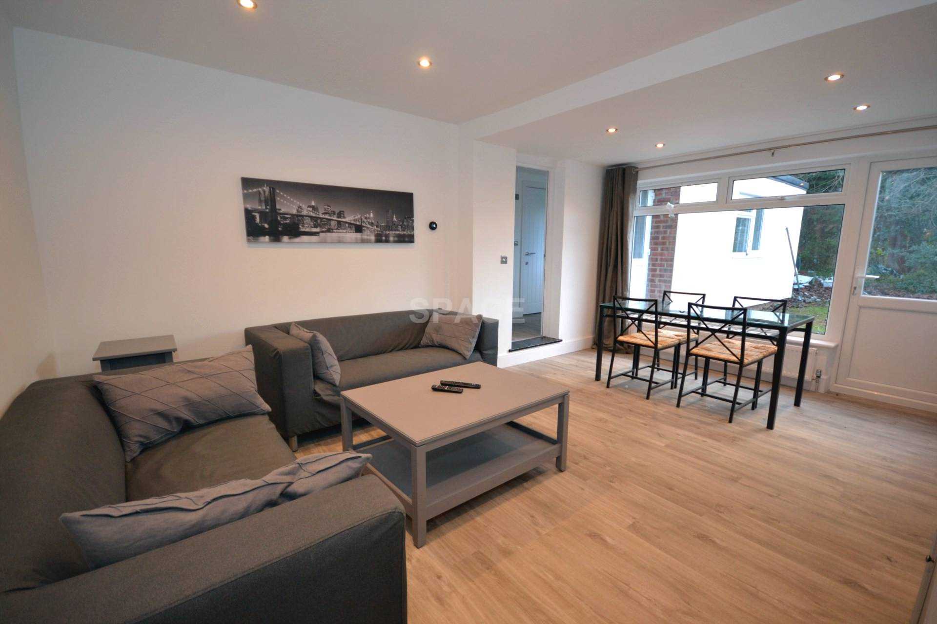 Shinfield Road, Reading, RG2 7BW, Image 1