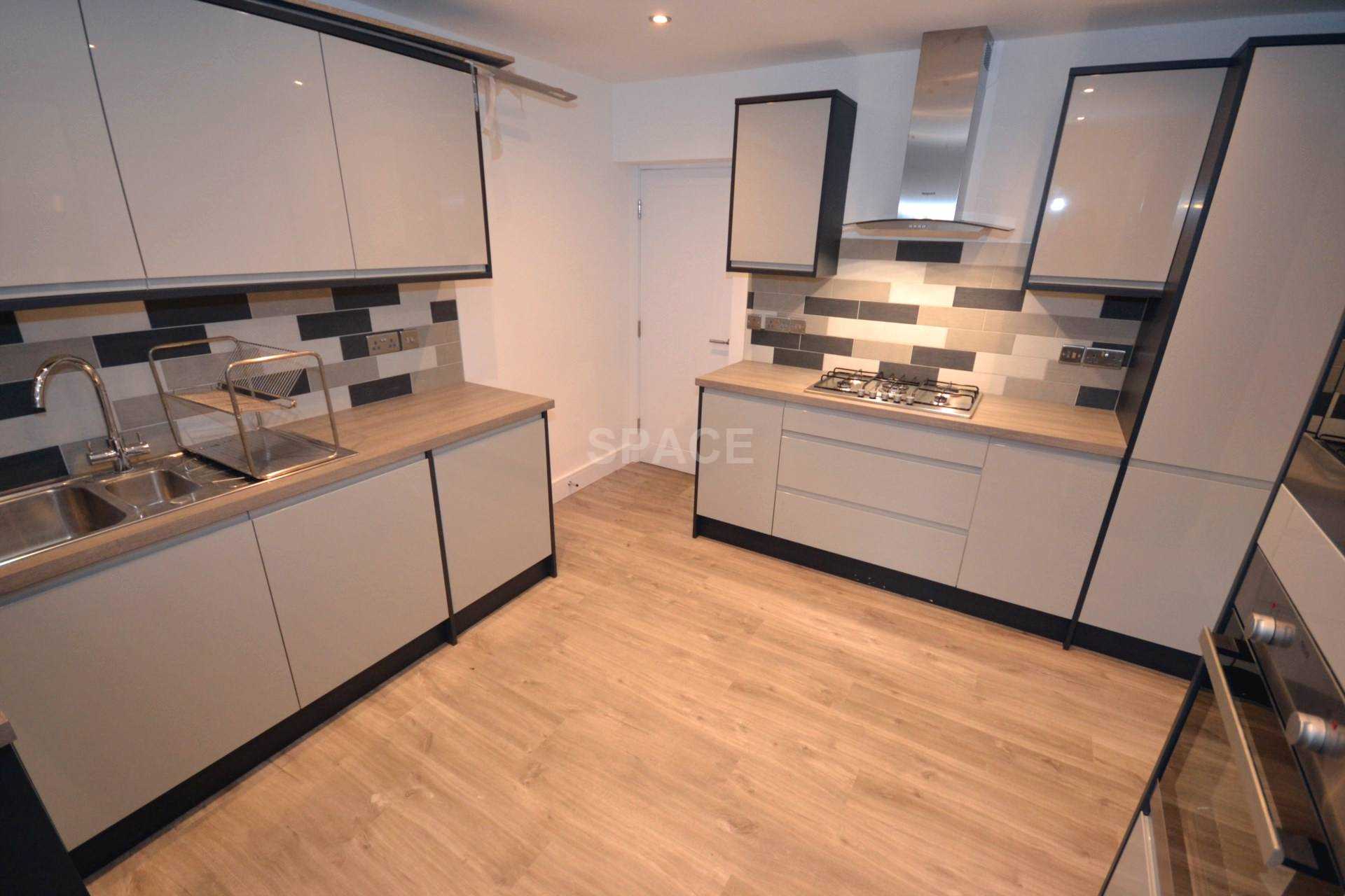 Shinfield Road, Reading, RG2 7BW, Image 2