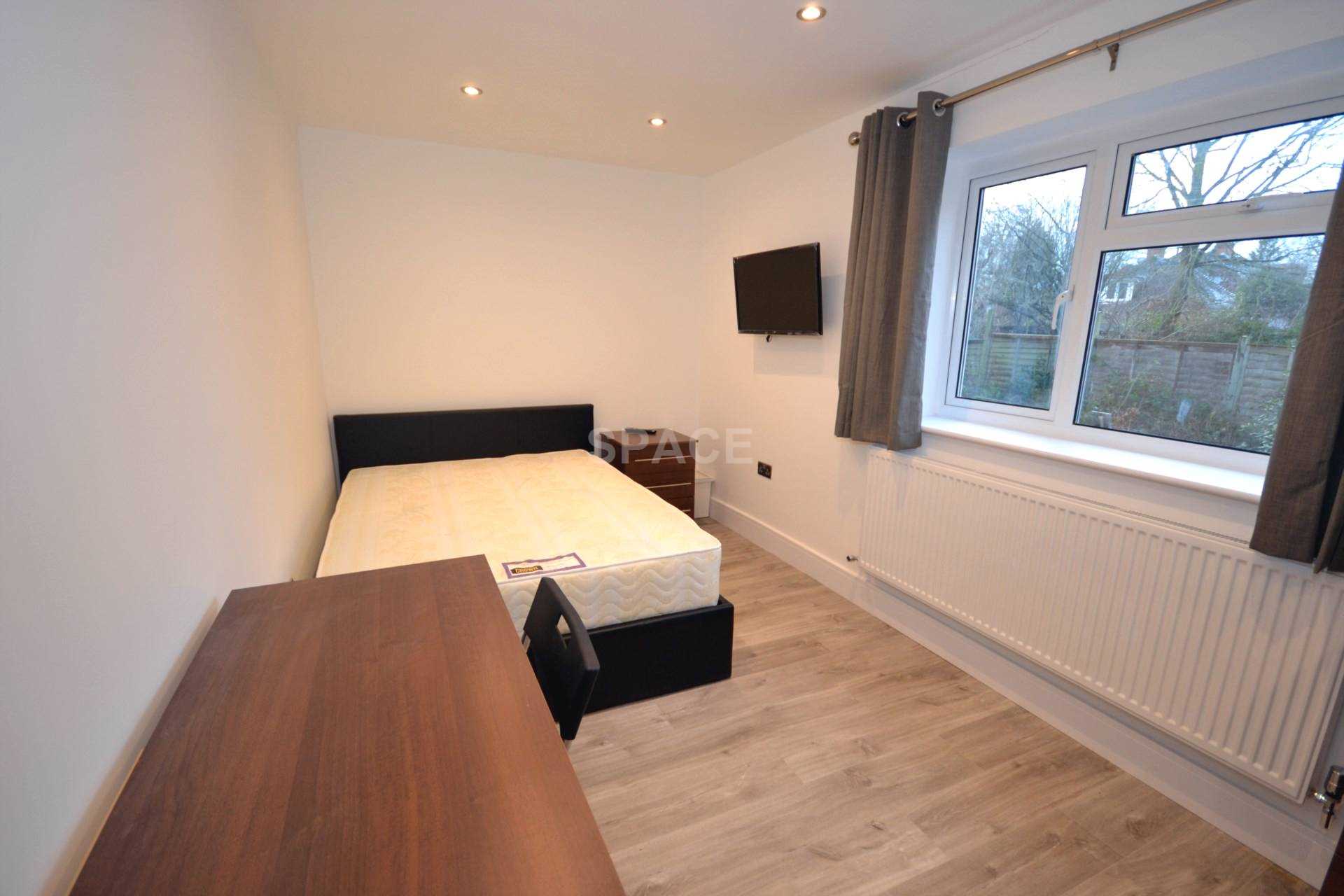 Shinfield Road, Reading, RG2 7BW, Image 4