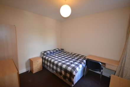 1 Bedroom Room (Double), St Edwards Road, Earley, Reading, Berkshire, RG6 1NL