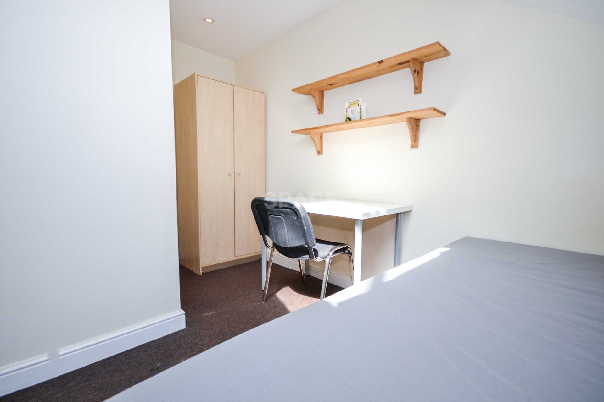 Grange Avenue, Earley, Reading, Berkshire, RG6 1DJ, Image 1