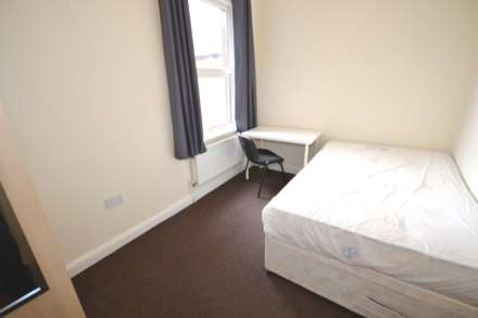 Property For Rent London Road, University, Reading