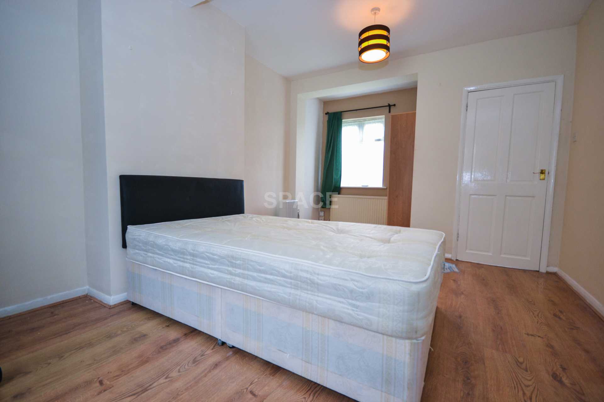 Hazel Crescent, Shinfield, Reading, Berkshire, RG2 7ND, Image 14