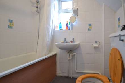 Hazel Crescent, Shinfield, Reading, Berkshire, RG2 7ND, Image 10