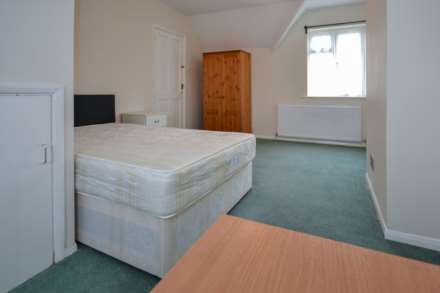 Hazel Crescent, Shinfield, Reading, Berkshire, RG2 7ND, Image 13