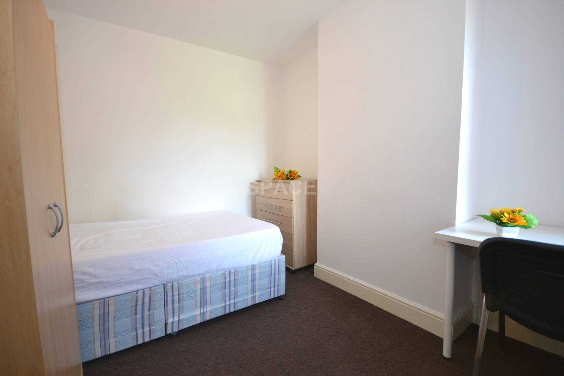 Swainstone Road, Reading, Berkshire, RG2 0DX, Image 2
