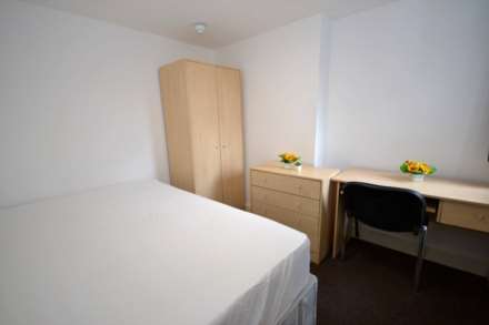 Property For Rent Swainstone Road, University, Reading