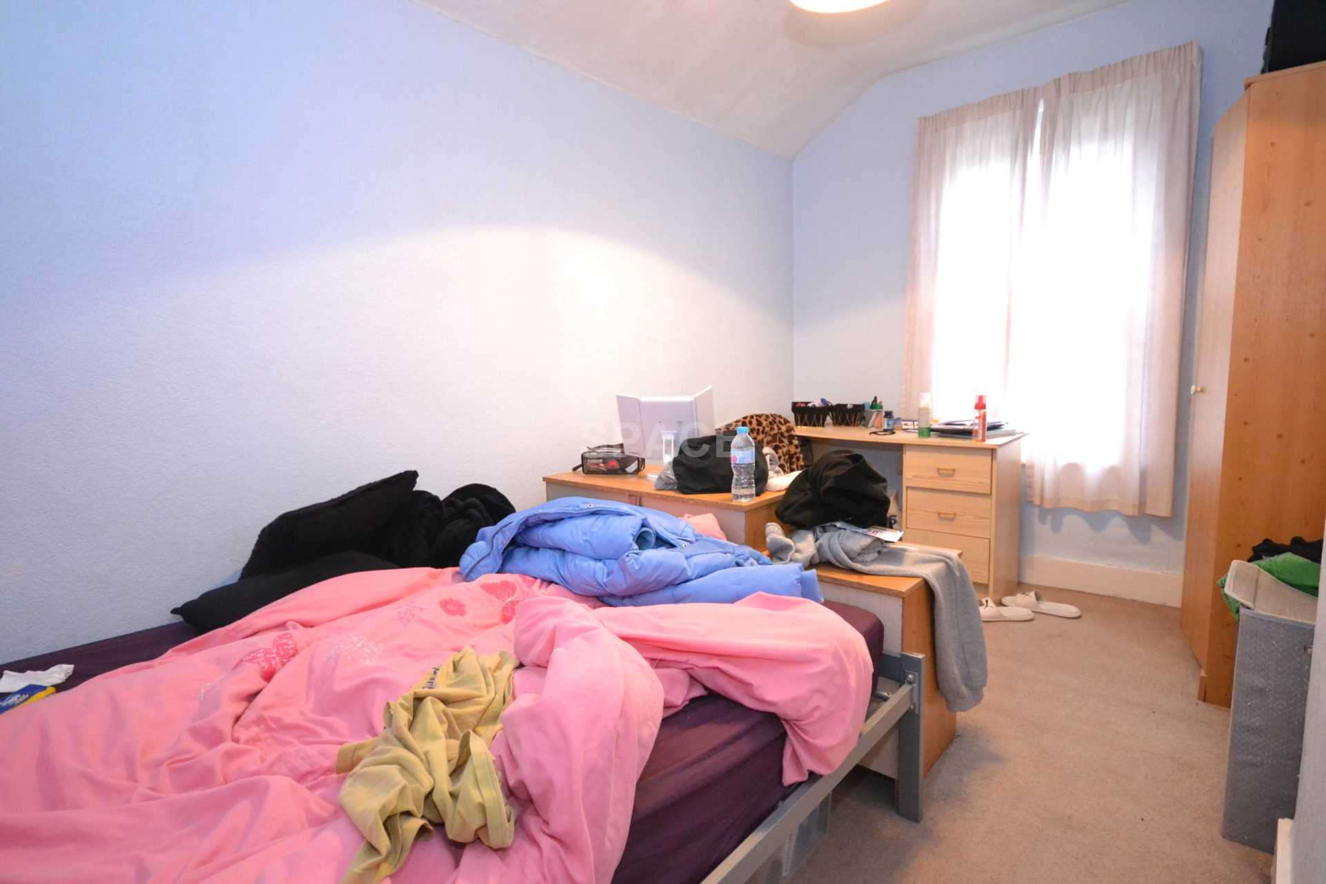 Lincoln Road, Reading, Image 4