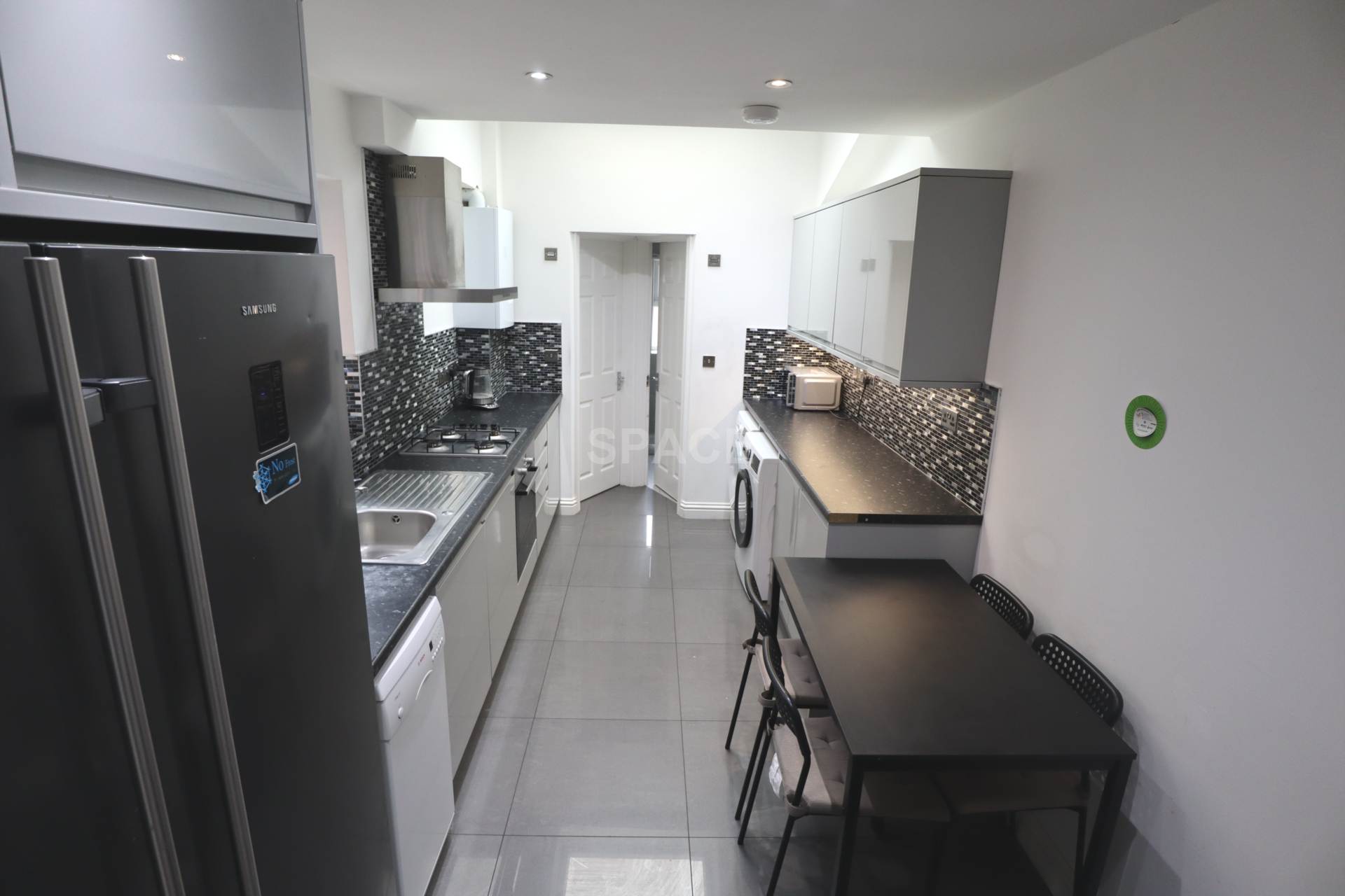 Grange Avenue, Reading, Berkshire, RG6 1DL, Image 4