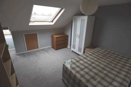 Grange Avenue, Reading, Berkshire, RG6 1DL, Image 11