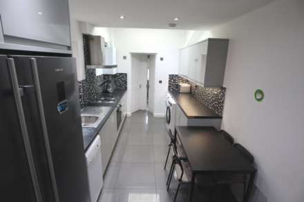 Grange Avenue, Reading, Berkshire, RG6 1DL, Image 4