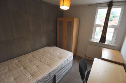 Grange Avenue, Reading, Berkshire, RG6 1DL, Image 8