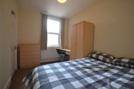 Grange Avenue,RG6 1DJ,  University, Reading, Image 2