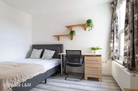 1 Bedroom Room (Double), Swainstone Road, Reading, University, RG2 0DX