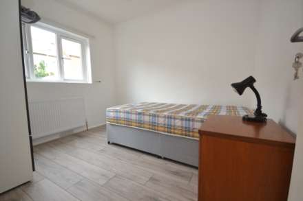 Blenheim Gardens, Reading, Berkshire, RG1 5QG, Image 8