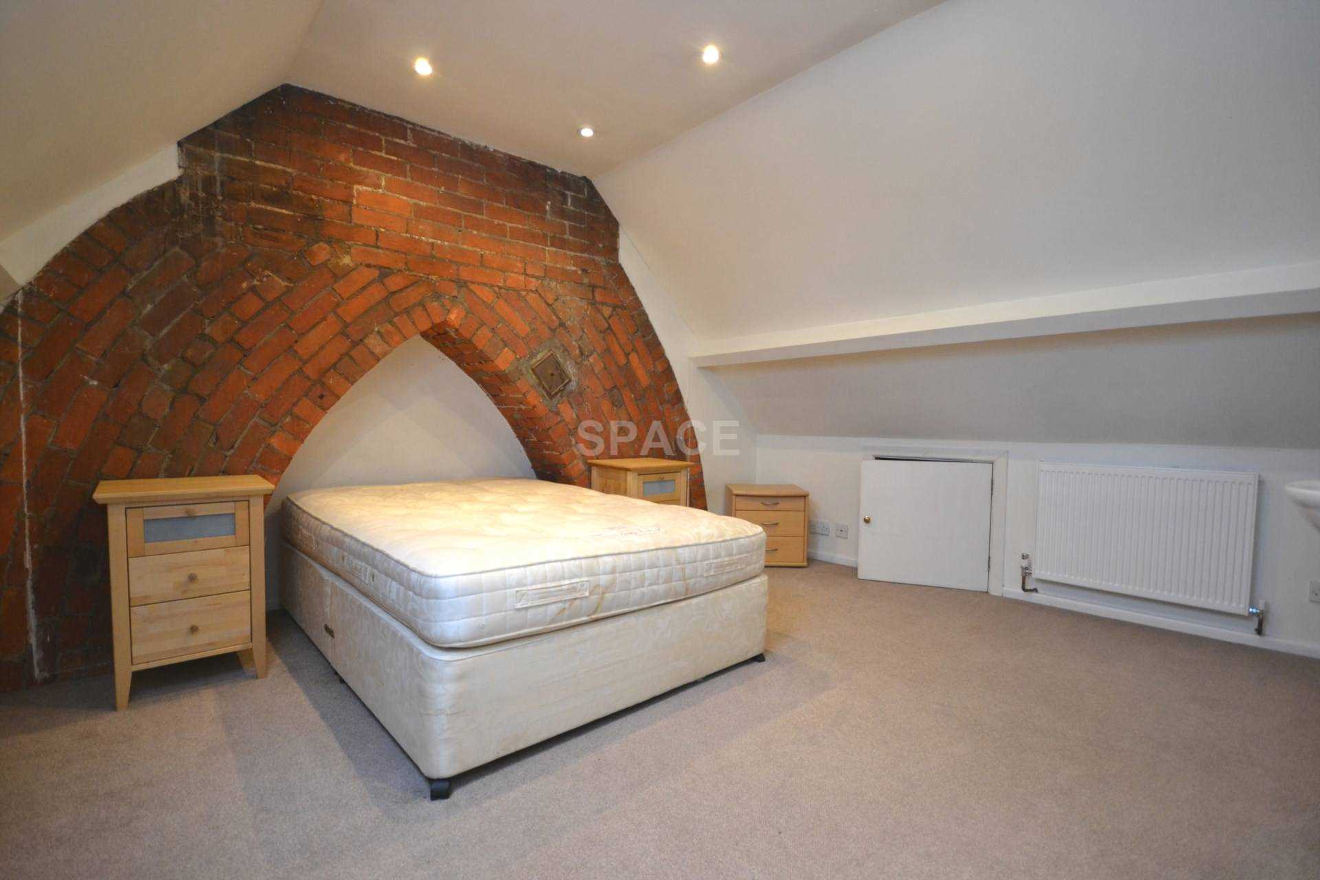 De Beauvoir Road, Reading, Image 1