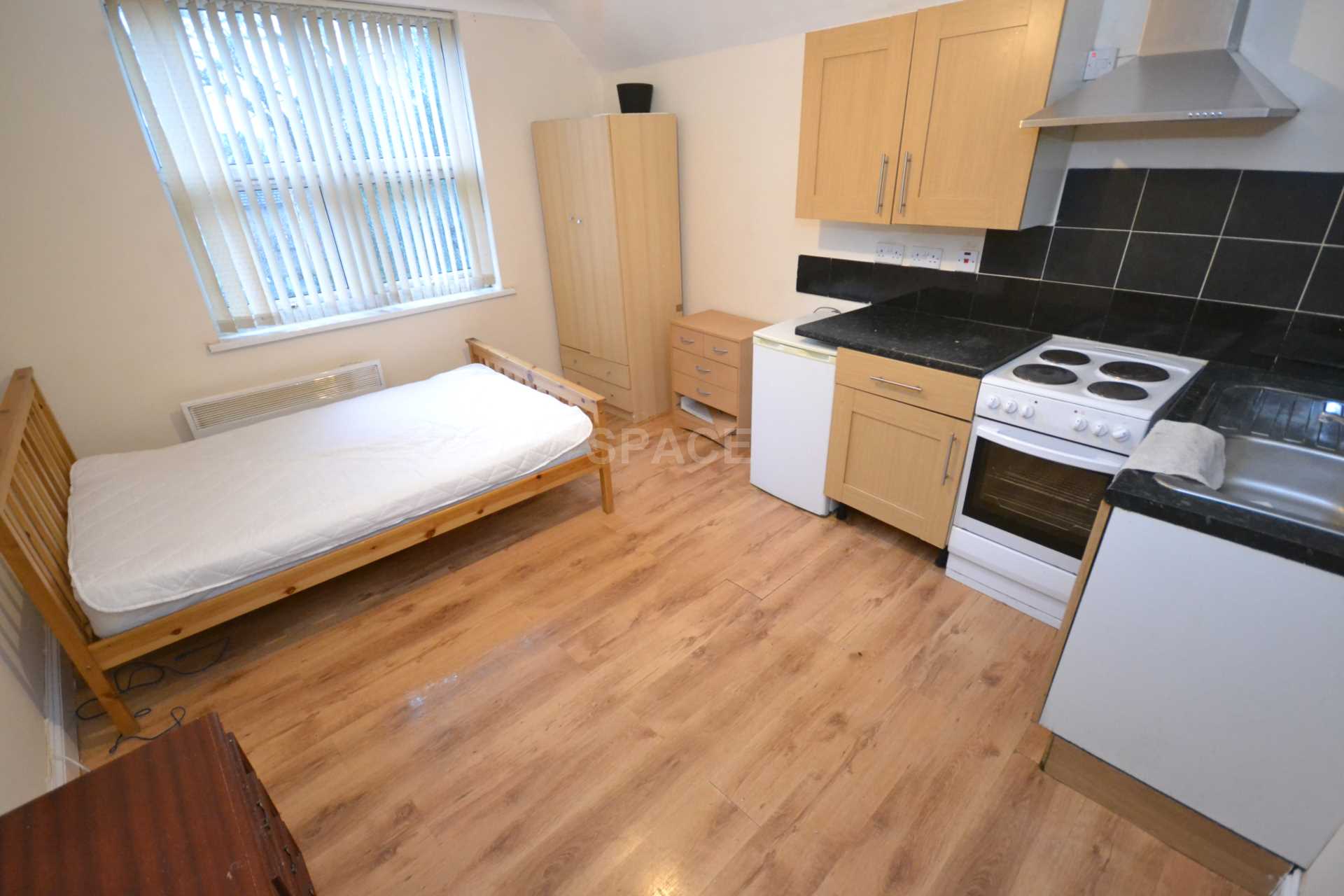 London Road, Reading, Image 5