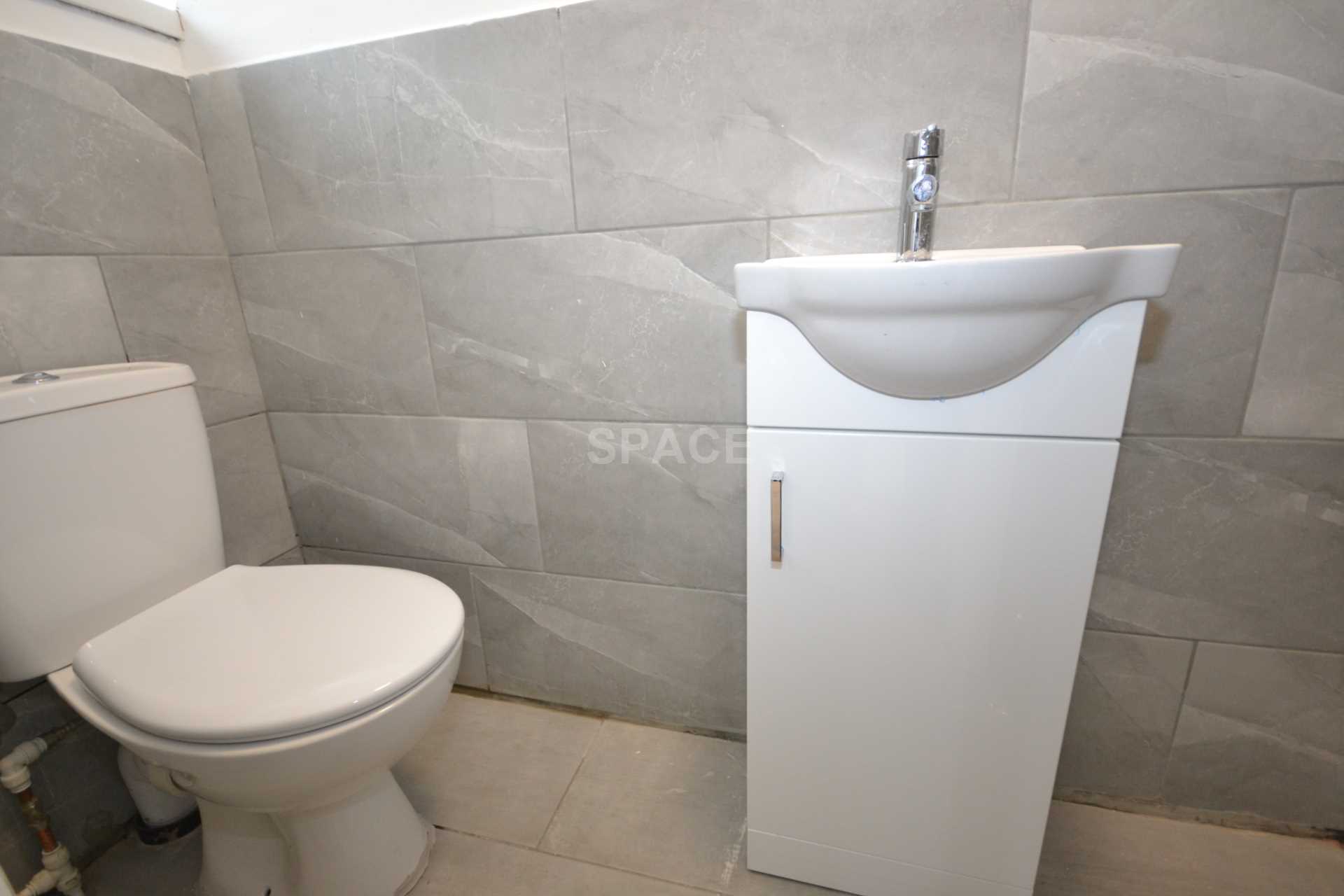 Hill Brow, Reading, RG2 8JD, Image 12