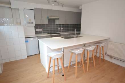 Hill Brow, Reading, RG2 8JD, Image 2