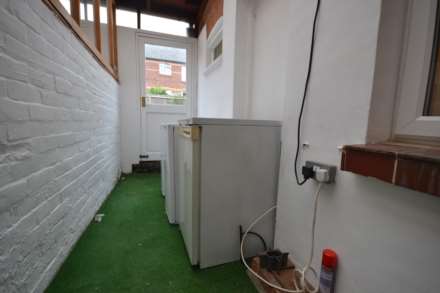 Pitcroft Avenue, Reading, Image 11
