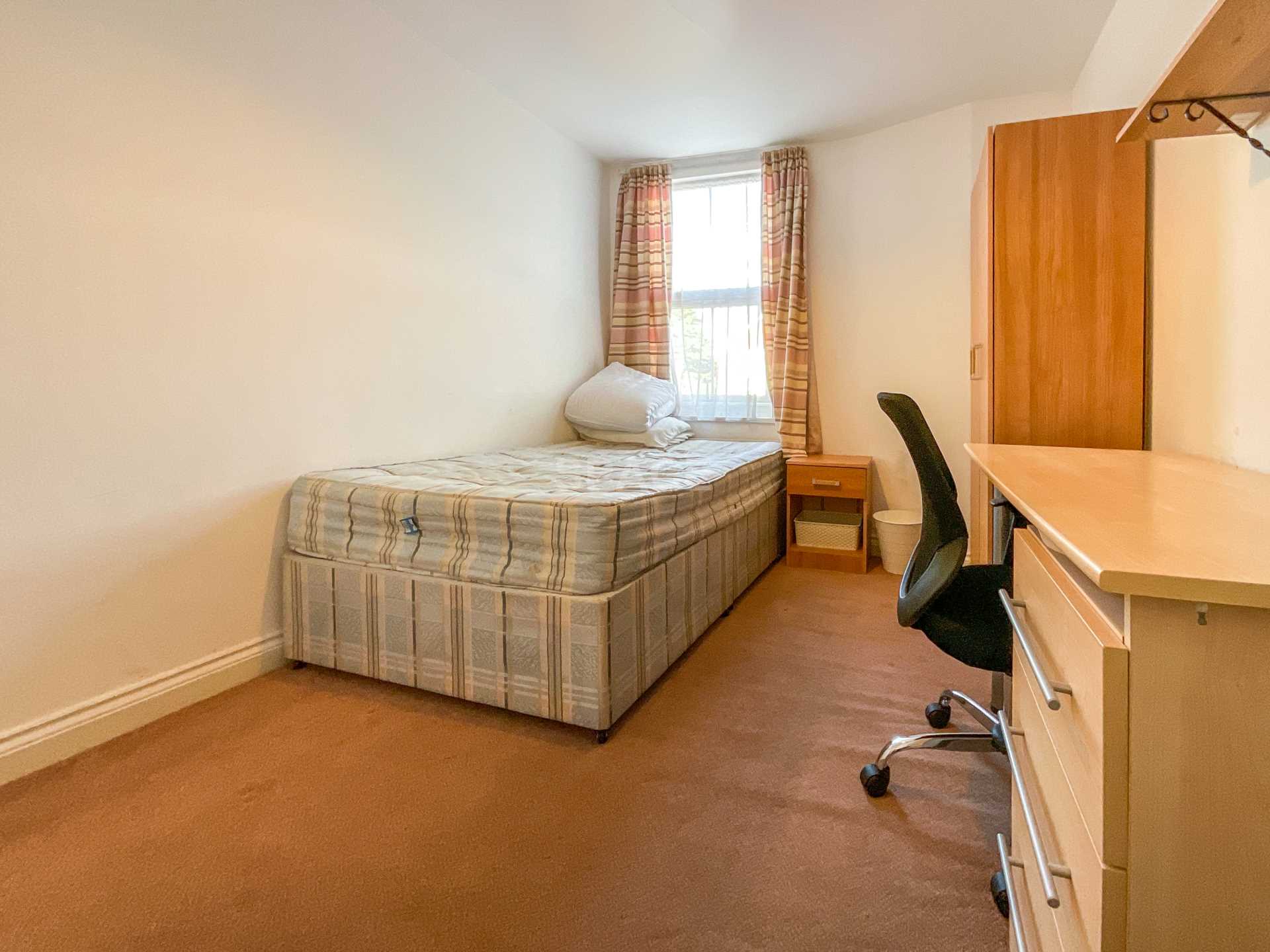 Wokingham Road, University, Image 2