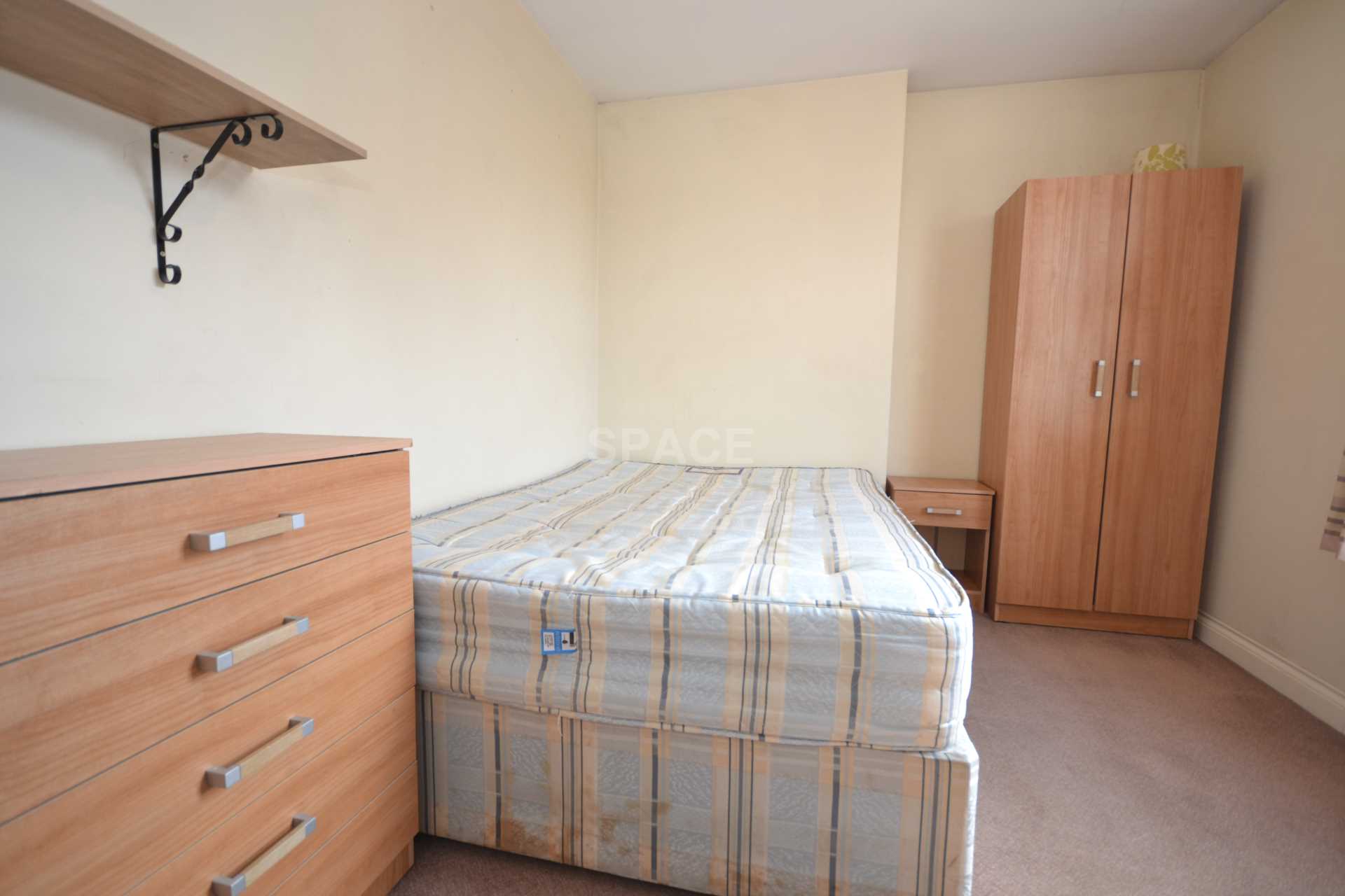 Wokingham Road, Earley, Reading, Berkshire, RG6 1LG, Image 6