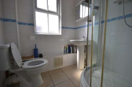 Wokingham Road, Earley, Reading, Berkshire, RG6 1LG, Image 7