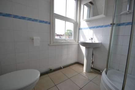 Wokingham Road, Earley, Reading, Berkshire, RG6 1LG, Image 8