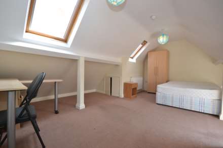 Wokingham Road, Earley, Reading, Berkshire, RG6 1LG, Image 6