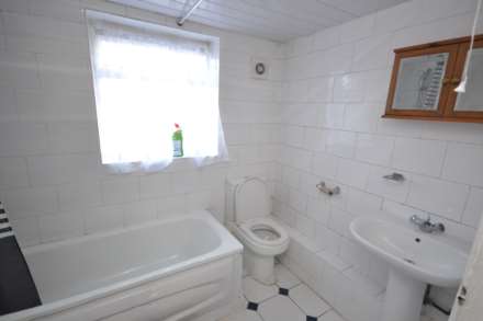 Grange Avenue, Reading, Berkshire, RG6 1DL, Image 6