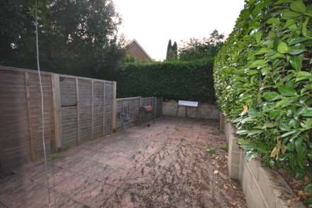 Erleigh Road, University, RG15NH, Image 18