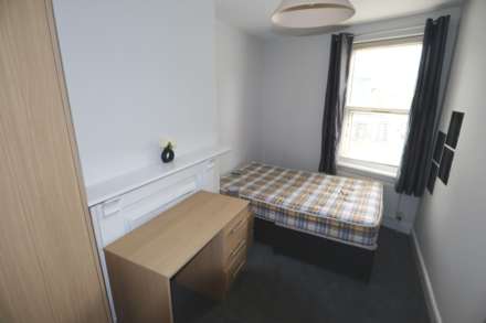 Erleigh Road, University, Reading, Berkshire, RG1 5NB, Image 12