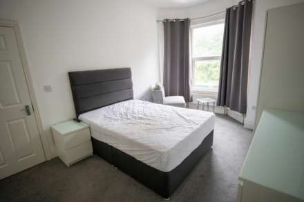 Wokingham Road, Reading, Berkshire, RG6 1JL- Room 6, Image 1
