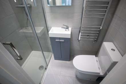Wokingham Road, Reading, Berkshire, RG6 1JL- Room 6, Image 3