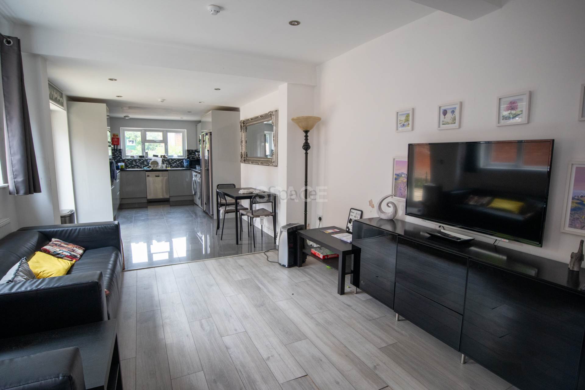 Wokingham Road, Reading, Berkshire, RG6 1JL- Room 7, Image 5