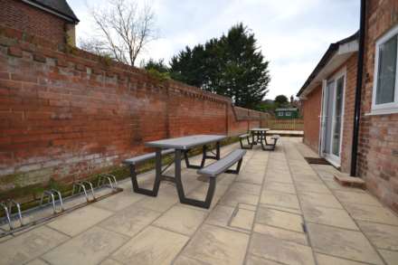 Wokingham Road, Reading, Berkshire, RG6 1JL- Room 7, Image 13