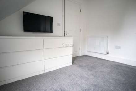 Wokingham Road, Reading, Berkshire, RG6 1JL- Room 7, Image 4