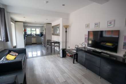 Wokingham Road, Reading, Berkshire, RG6 1JL- Room 7, Image 5