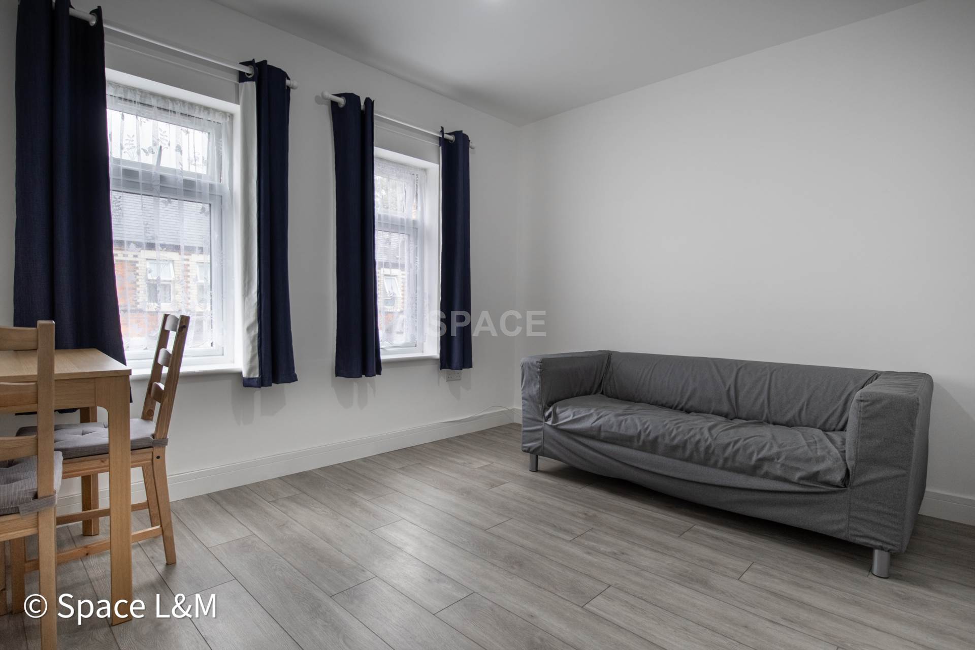 Pitcroft Avenue, Earley, RG6 1NH, Image 1