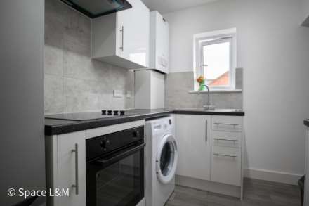 Pitcroft Avenue, Earley, RG6 1NH, Image 3