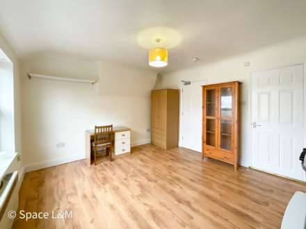 London Road, Reading, Image 4