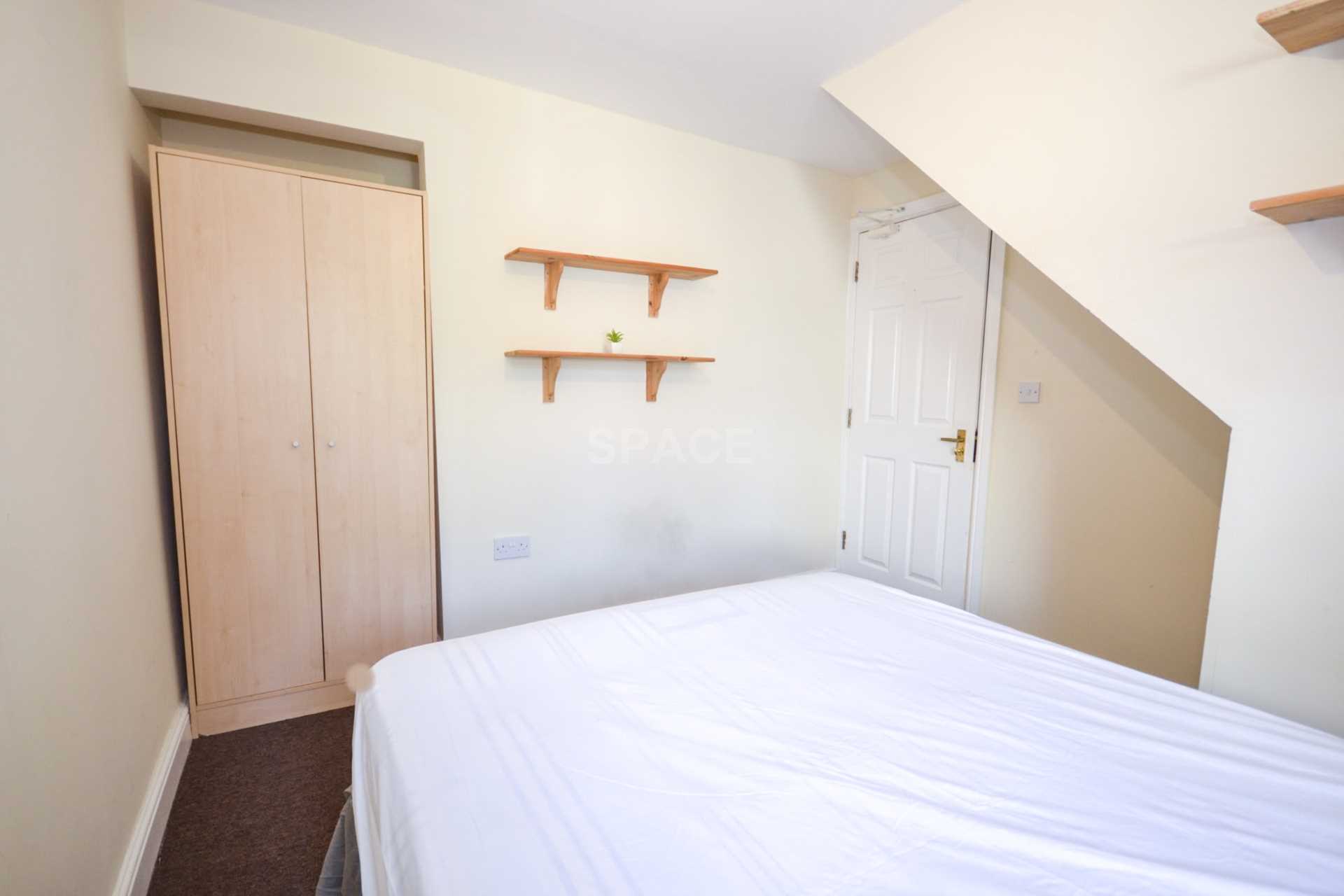 Grange Avenue, Earley, Reading, Berkshire, RG6 1DJ, Image 9