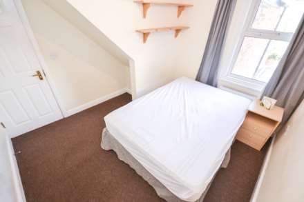 Grange Avenue, Earley, Reading, Berkshire, RG6 1DJ, Image 8