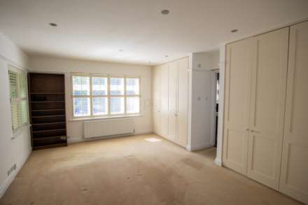 Shinfield Rd, Shinfield, Image 16