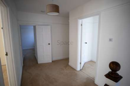 Shinfield Rd, Shinfield, Image 3