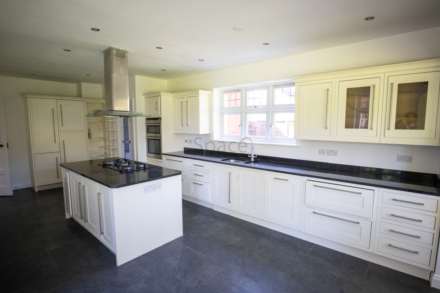 Shinfield Rd, Shinfield, Image 7