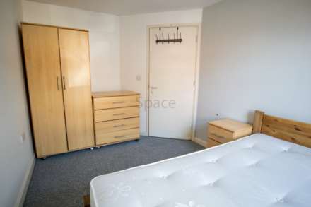 Cumberland Road, Reading, Image 3