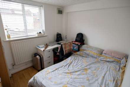 Liverpool Road, Reading, Image 3