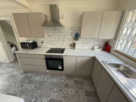 Ambrook Road, Reading, Image 4